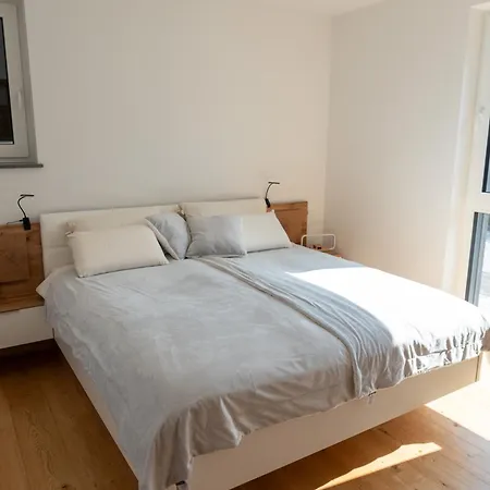 Kalvista With Sauna Apartman *
